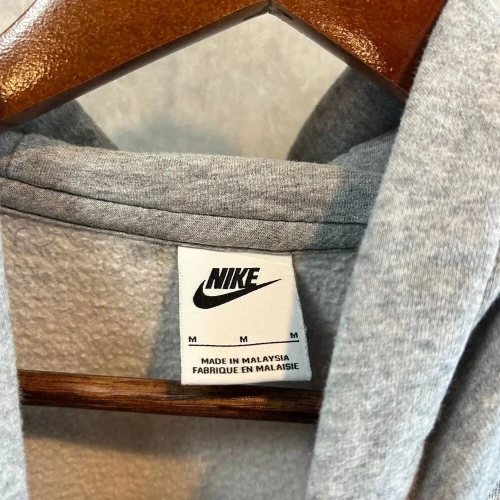 Nike Men's Grey Hoodie - Picture 3 of 5